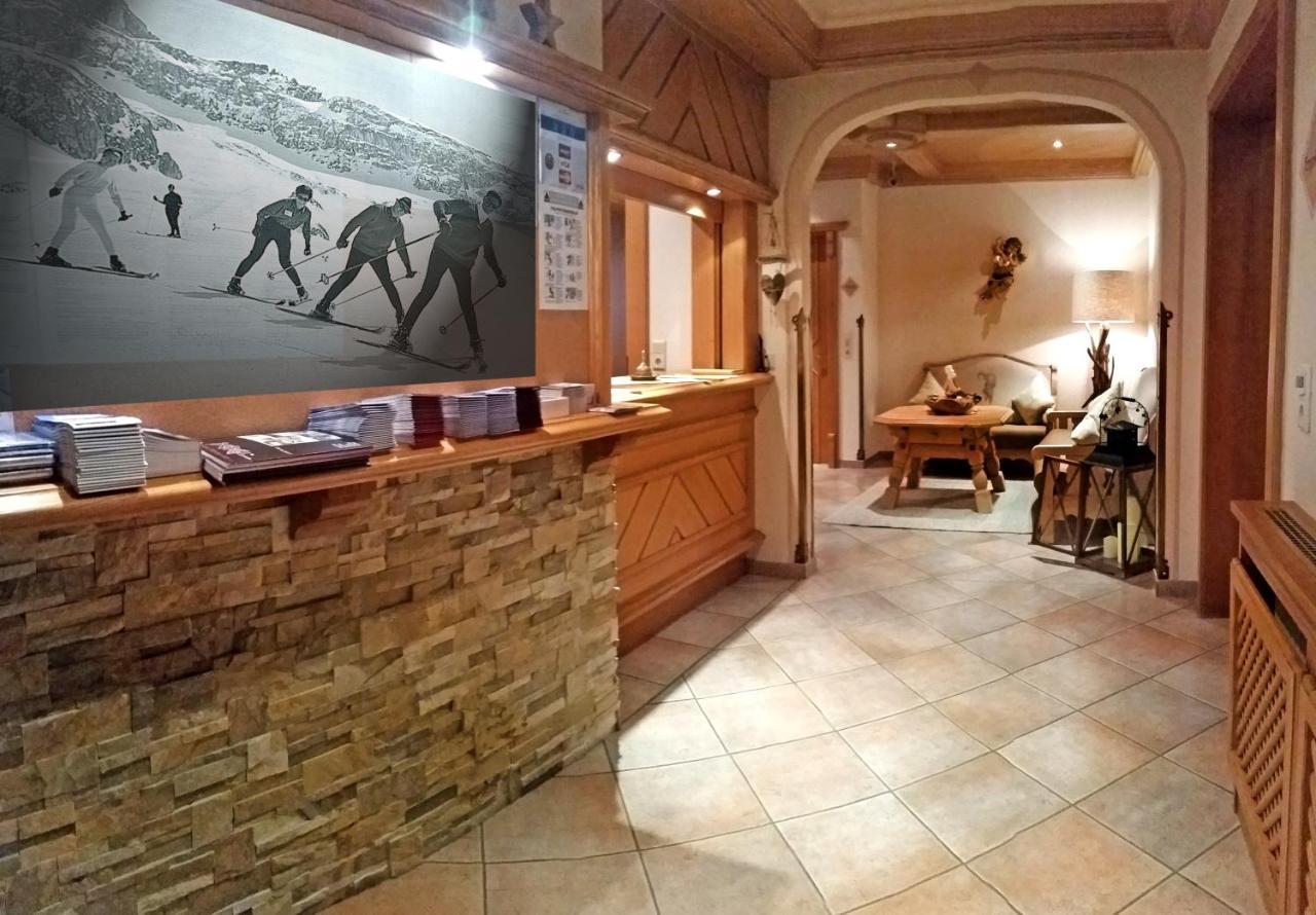 Hotel Garni Apart Tina イシュグル エクステリア 写真