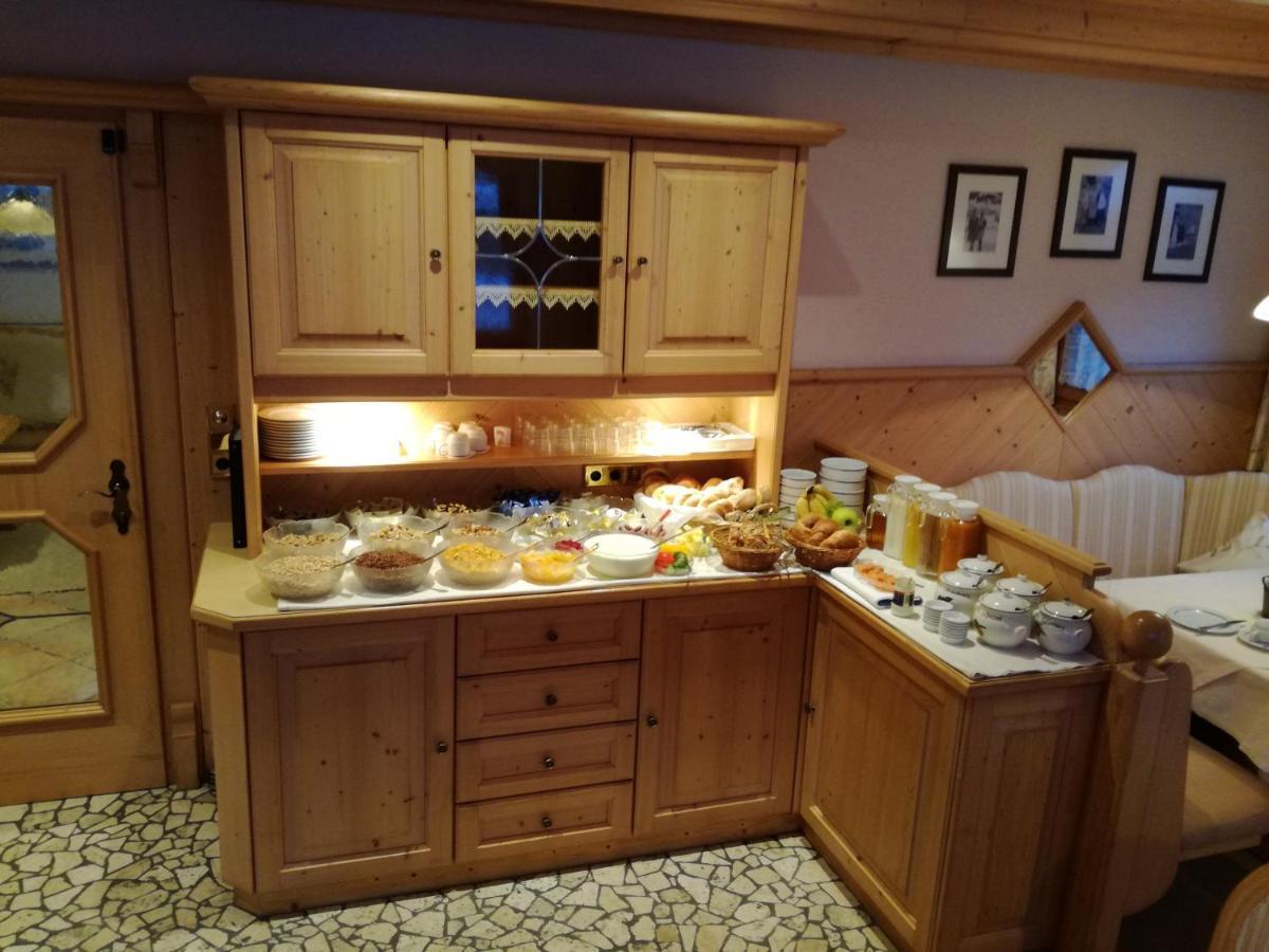 Hotel Garni Apart Tina イシュグル エクステリア 写真