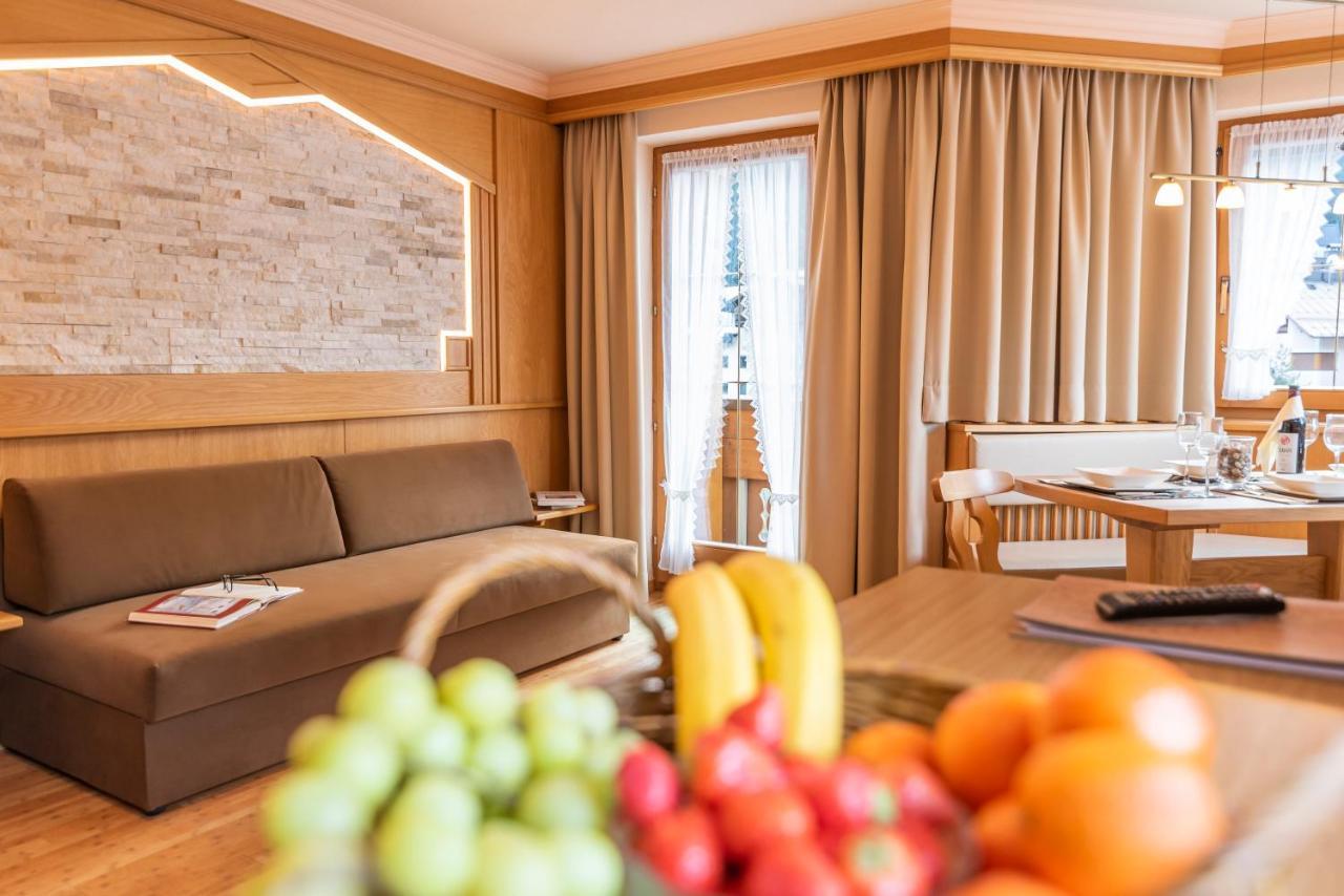 Hotel Garni Apart Tina イシュグル エクステリア 写真