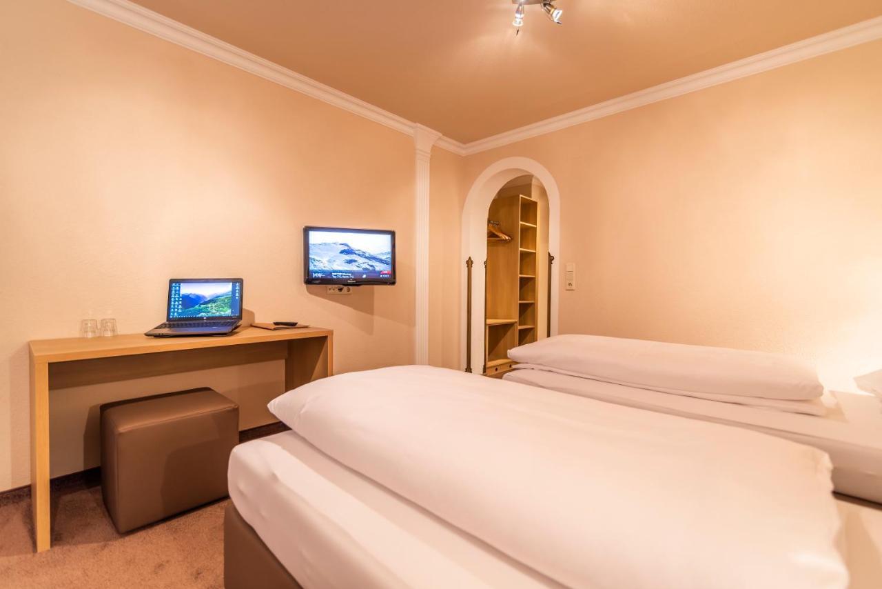 Hotel Garni Apart Tina イシュグル エクステリア 写真