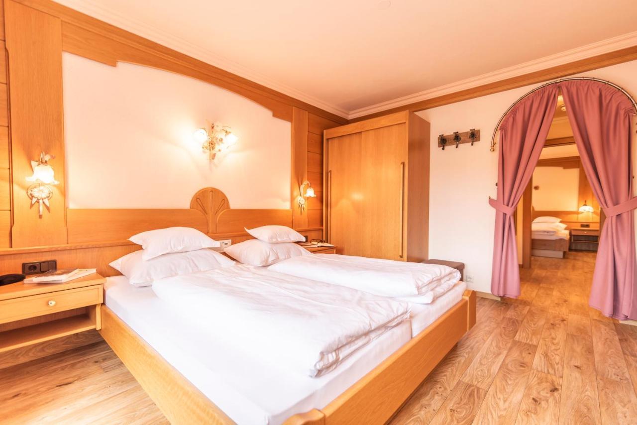 Hotel Garni Apart Tina イシュグル エクステリア 写真