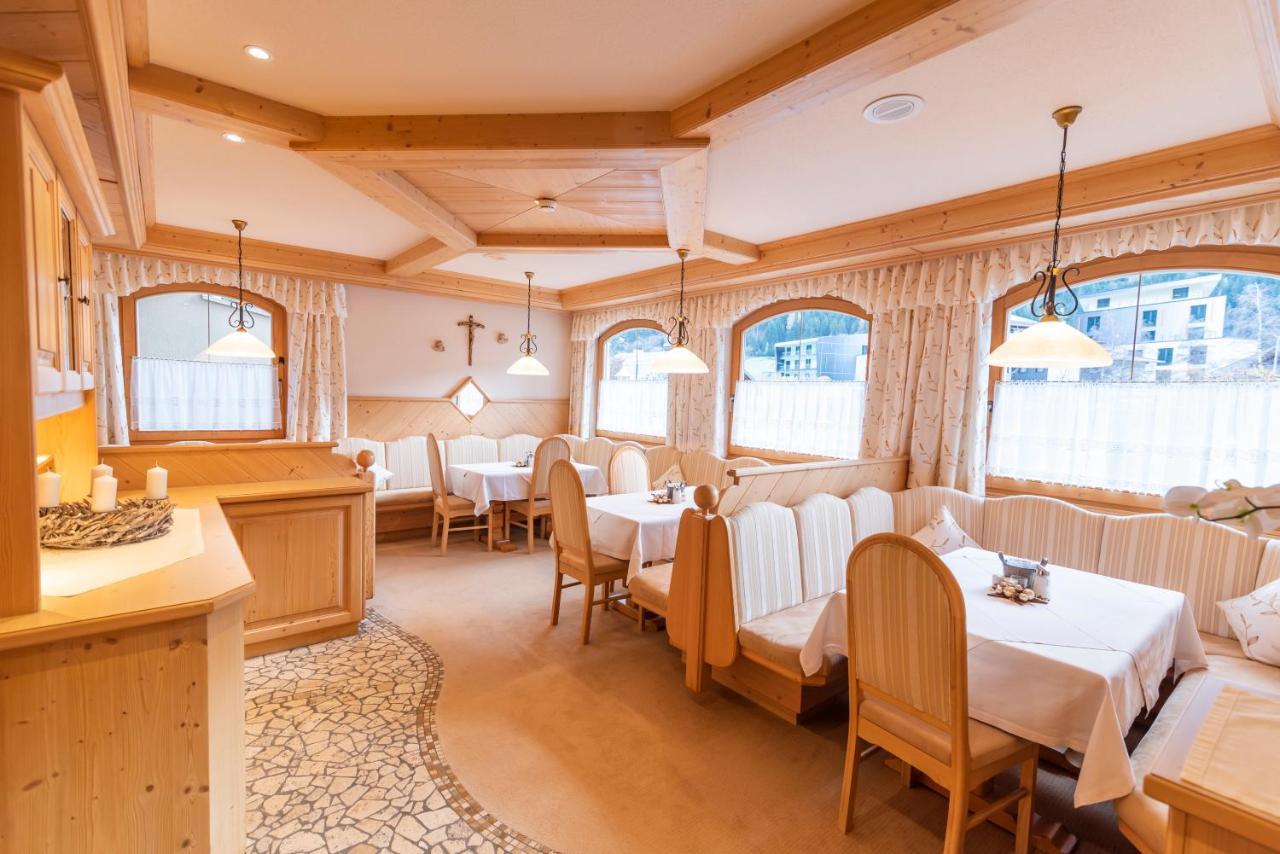 Hotel Garni Apart Tina イシュグル エクステリア 写真