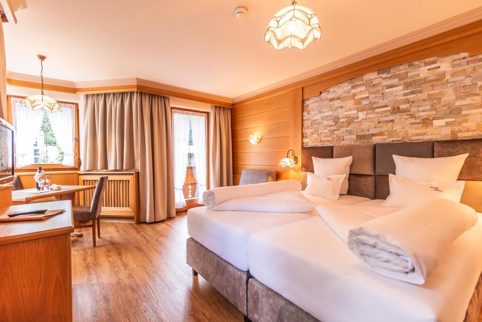 Hotel Garni Apart Tina イシュグル エクステリア 写真