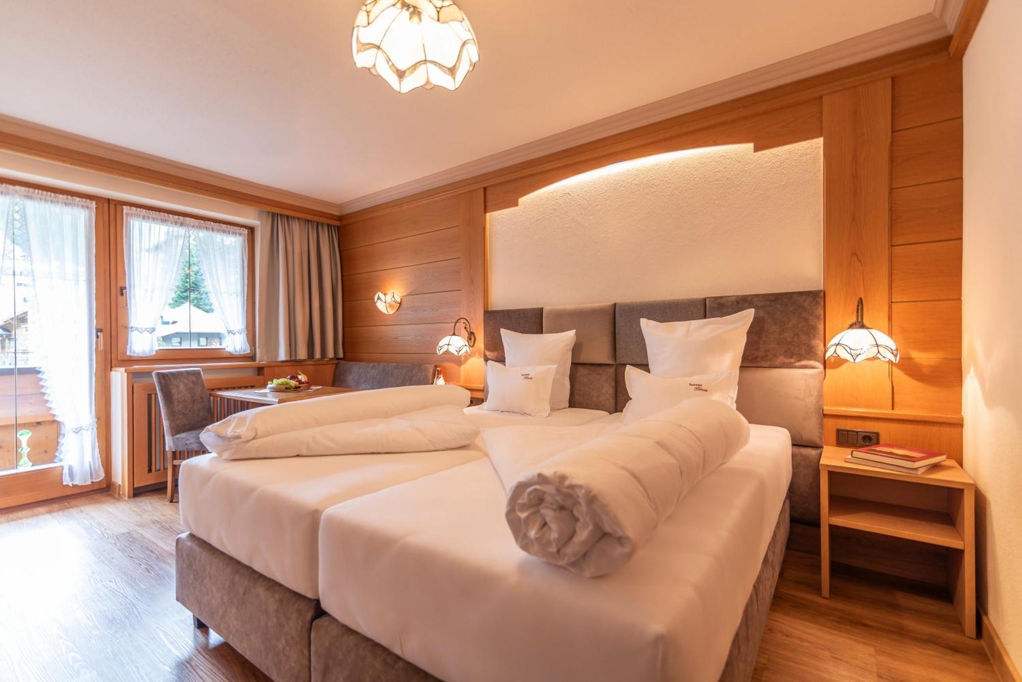 Hotel Garni Apart Tina イシュグル エクステリア 写真